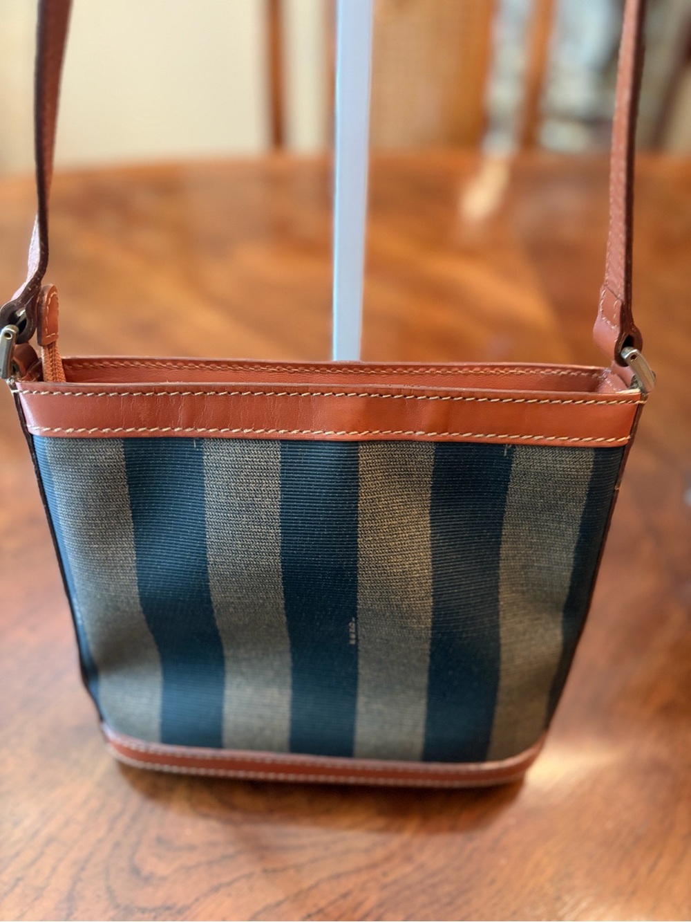 Fendi Zucca Stripe Canvas Bag in Black & Tan. Excellent condition, Authenticated - Picture 5 of 14
